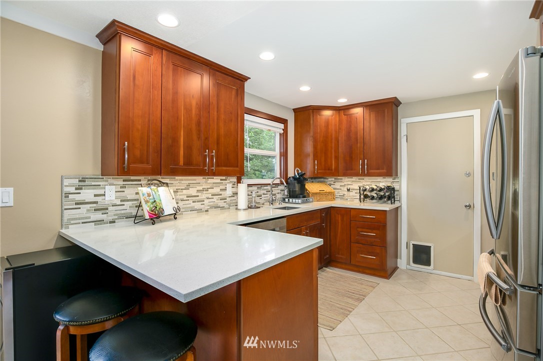 33 231st Street Southeast Bothell, WA 98021 - Photo 6 of 25