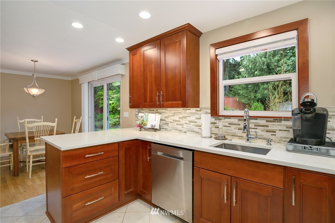 33 231st Street Southeast Bothell, WA 98021 - Photo 9 of 25