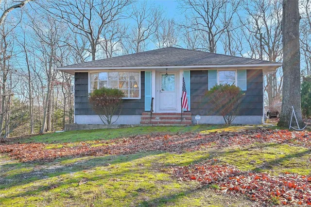 $8,000 | 415 Southern Cross Road, Cutchogue, NY 11935