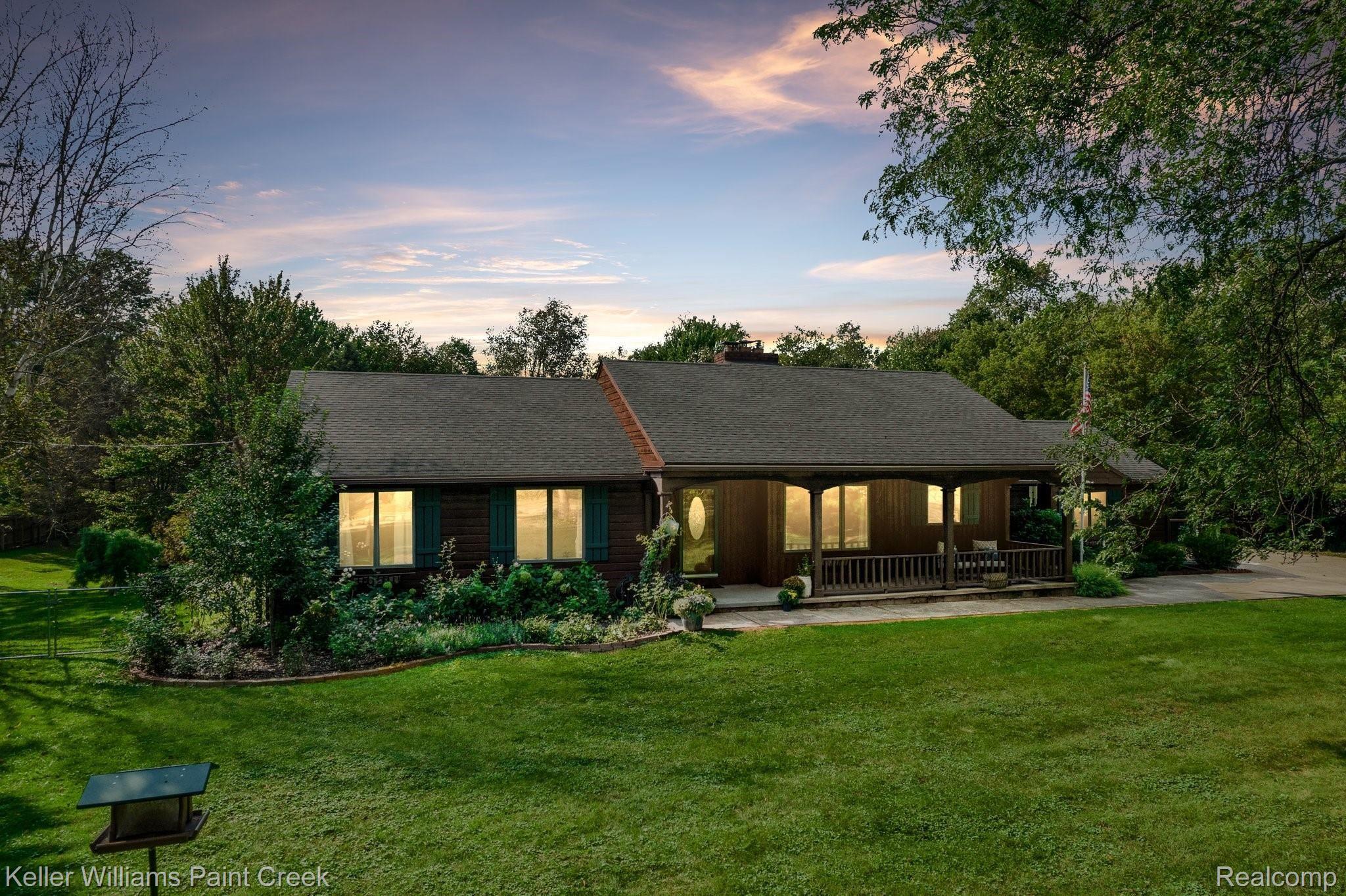 1400 Hemingway Road Lake Orion, MI 48360 - Photo 42 of 42 1-web-or-mls-1400 Hemingway Road025.jpg