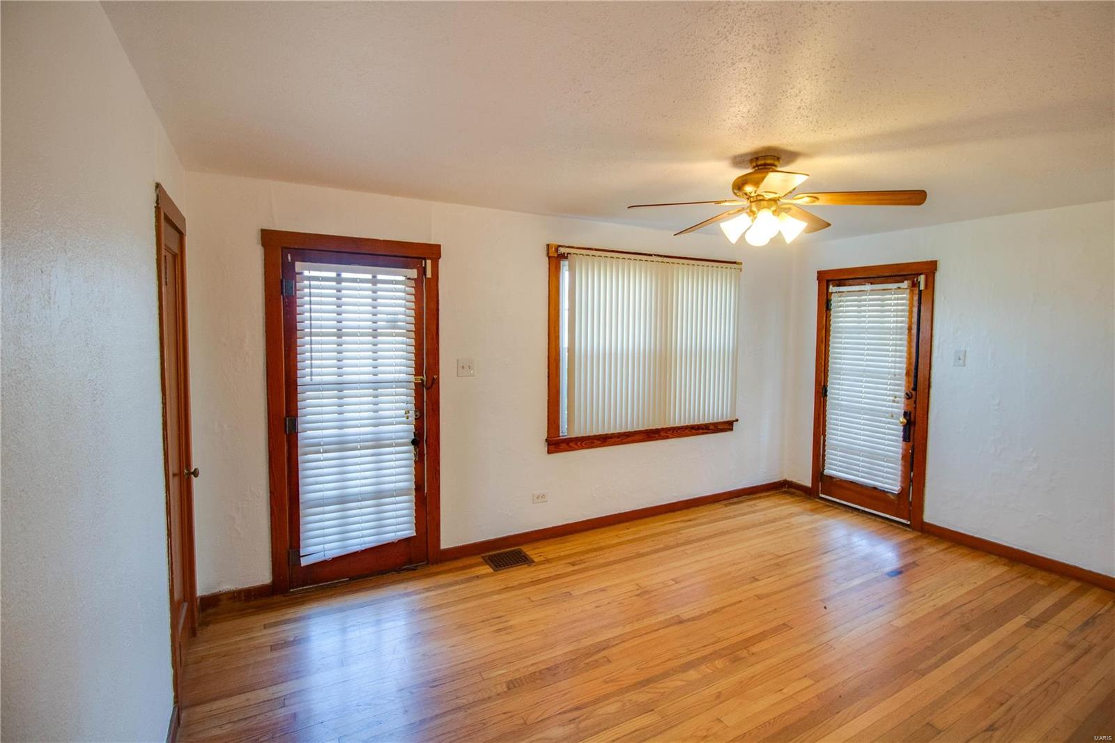 4608 Nameoki Road Granite City, IL 62040 - Photo 5 of 36 Gallery Image 5