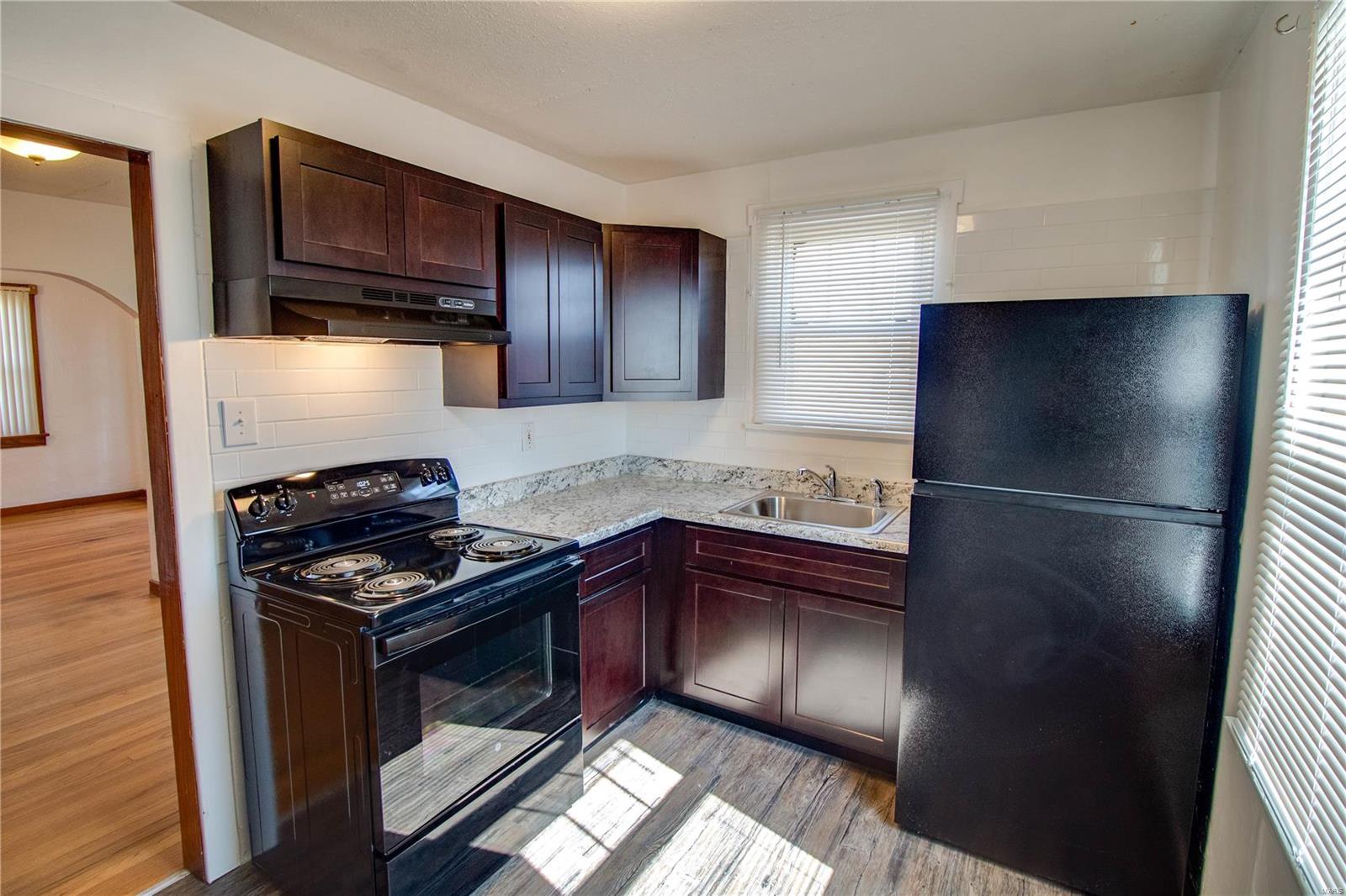 4608 Nameoki Road Granite City, IL 62040 - Photo 10 of 36 Gallery Image 10
