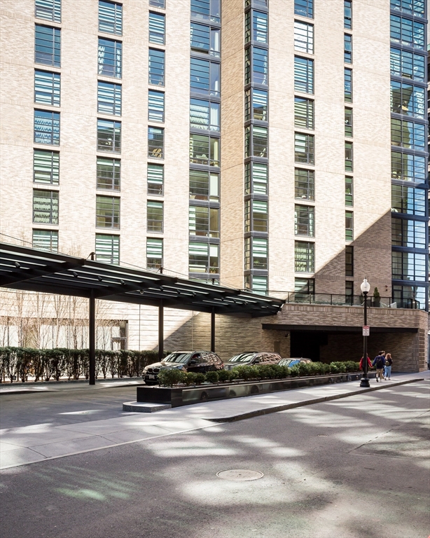 580 Washington Street, Unit 2A Boston, MA 02111 - Photo 39 of 42