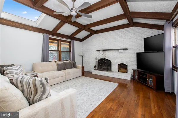 $850,000 | 329 Sherwood Drive, Yardley, PA 19067