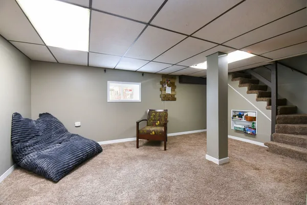 $400,000 | 3517 Hollywood Avenue, Brookfield, IL 60513