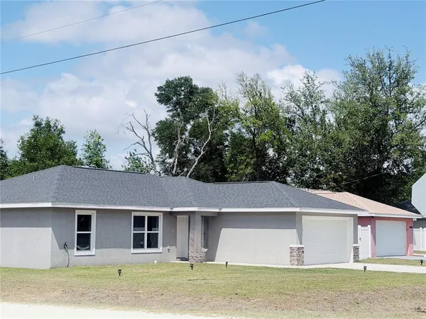 $1,700 | 13439 Southwest 106th Place, Dunnellon, FL 34432