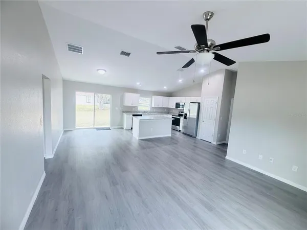 $1,700 | 13439 Southwest 106th Place, Dunnellon, FL 34432
