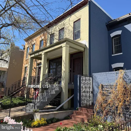 $1,050,000 | 1428 G Street Southeast, Washington, DC 20003