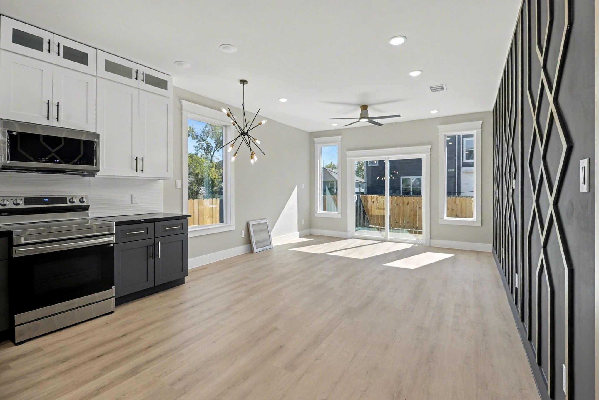 5000 Higgins Street, Unit A AND B Houston, TX 77033 - Photo 6 of 32