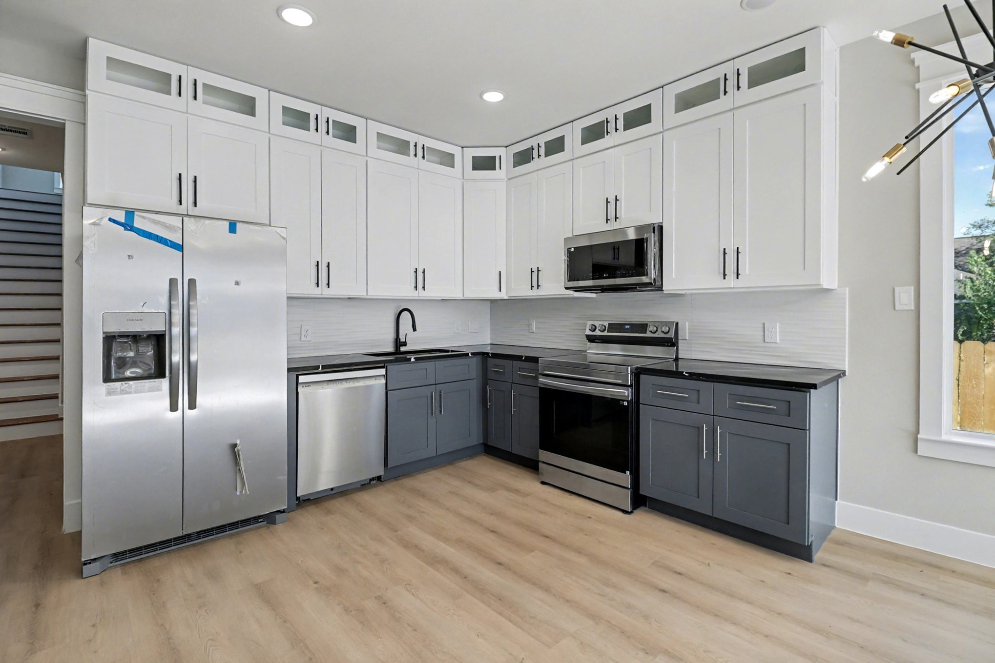 5000 Higgins Street, Unit A AND B Houston, TX 77033 - Photo 10 of 32