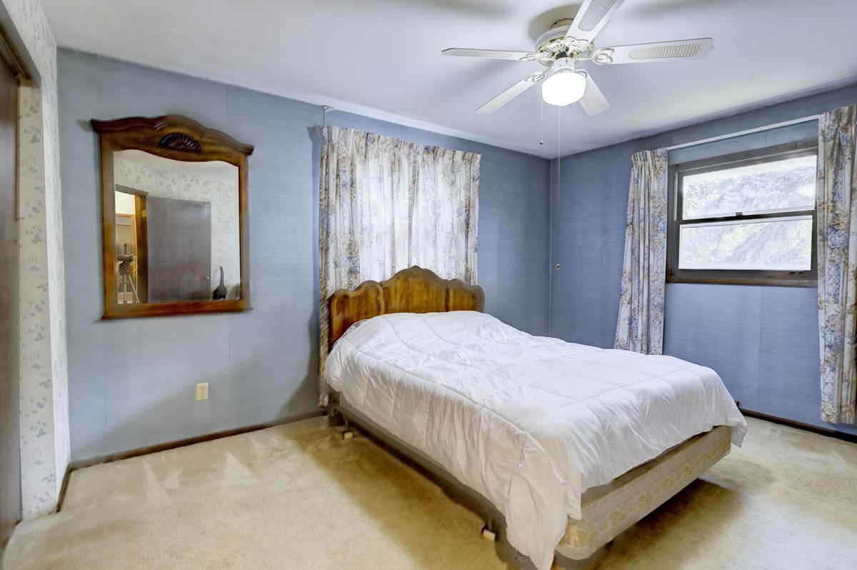 3109 Ashford Lane Madison, WI 53713 - Photo 20 of 32