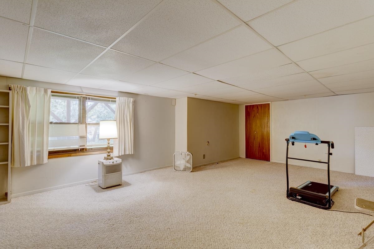 3109 Ashford Lane Madison, WI 53713 - Photo 25 of 32