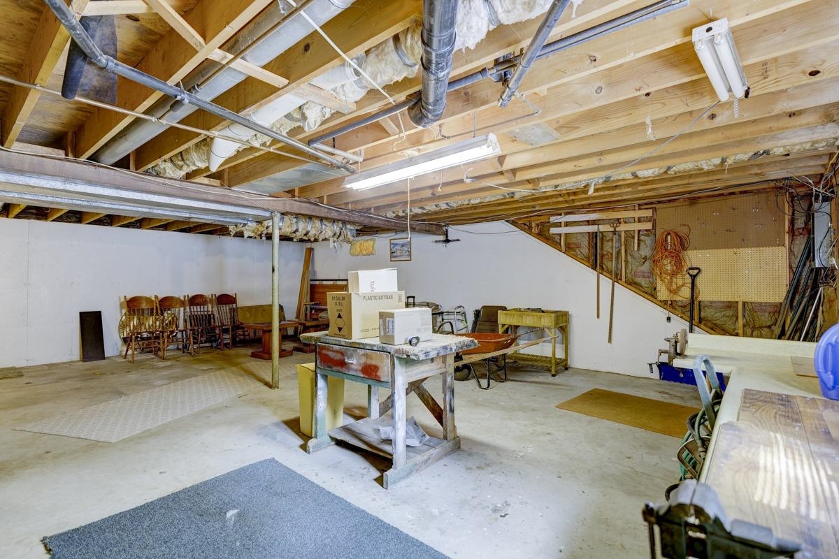 3109 Ashford Lane Madison, WI 53713 - Photo 26 of 32