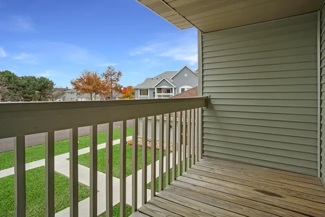 $244,900 | 3646 East Barbara Court, Unit 7, Oak Creek, WI 53154