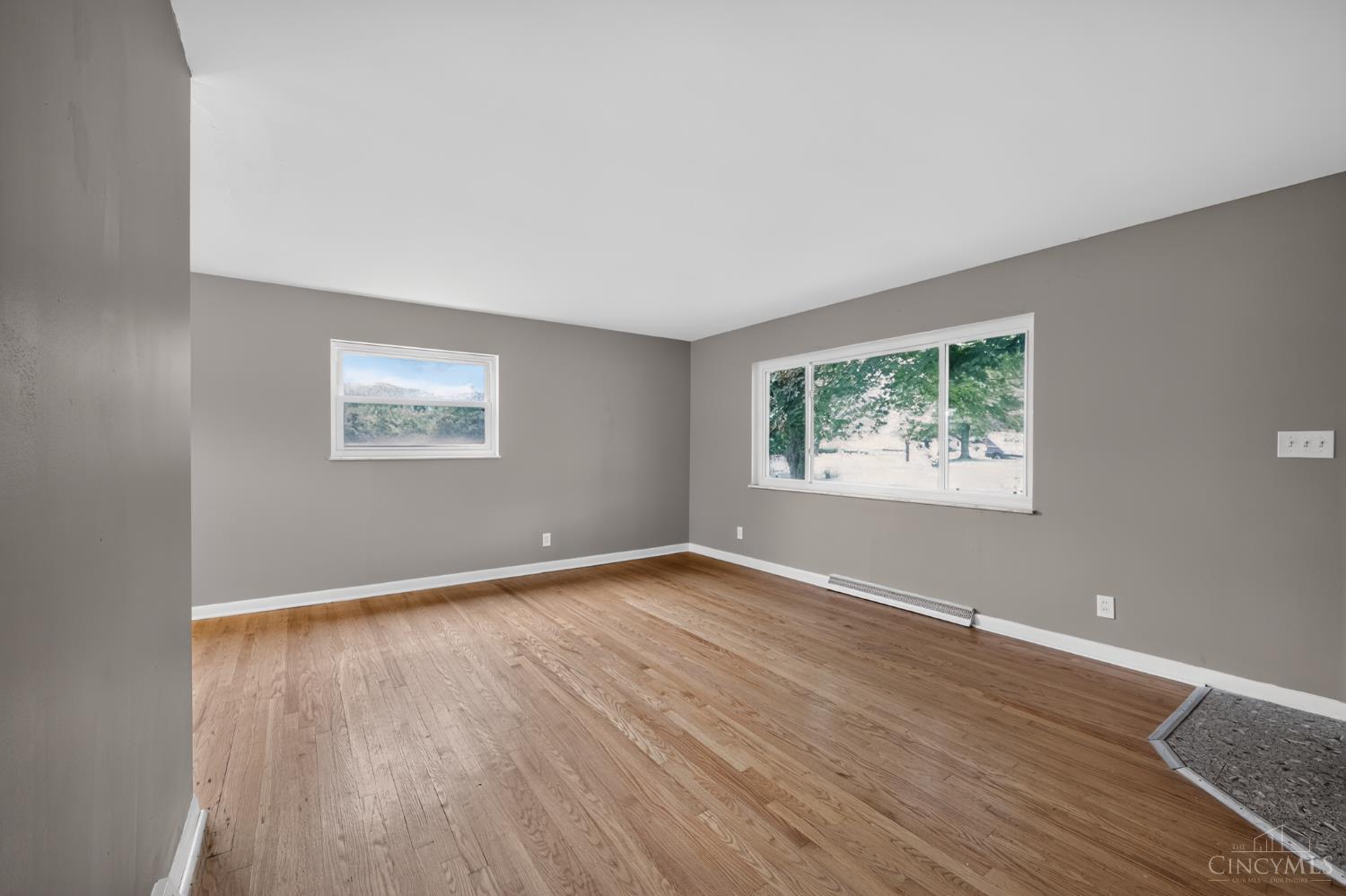 11410 Pippin Road Cincinnati, OH 45231 - Photo 7 of 33