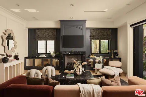 $4,650,000 | 483 South Sherbourne Drive, Los Angeles, CA 90048