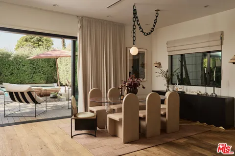 $4,650,000 | 483 South Sherbourne Drive, Los Angeles, CA 90048