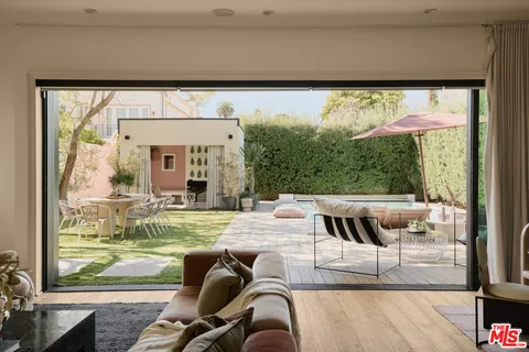 $4,650,000 | 483 South Sherbourne Drive, Los Angeles, CA 90048