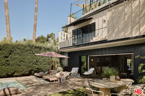 $4,650,000 | 483 South Sherbourne Drive, Los Angeles, CA 90048