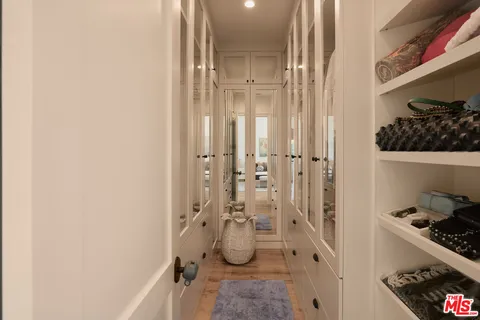 $4,650,000 | 483 South Sherbourne Drive, Los Angeles, CA 90048