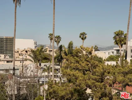 $4,650,000 | 483 South Sherbourne Drive, Los Angeles, CA 90048