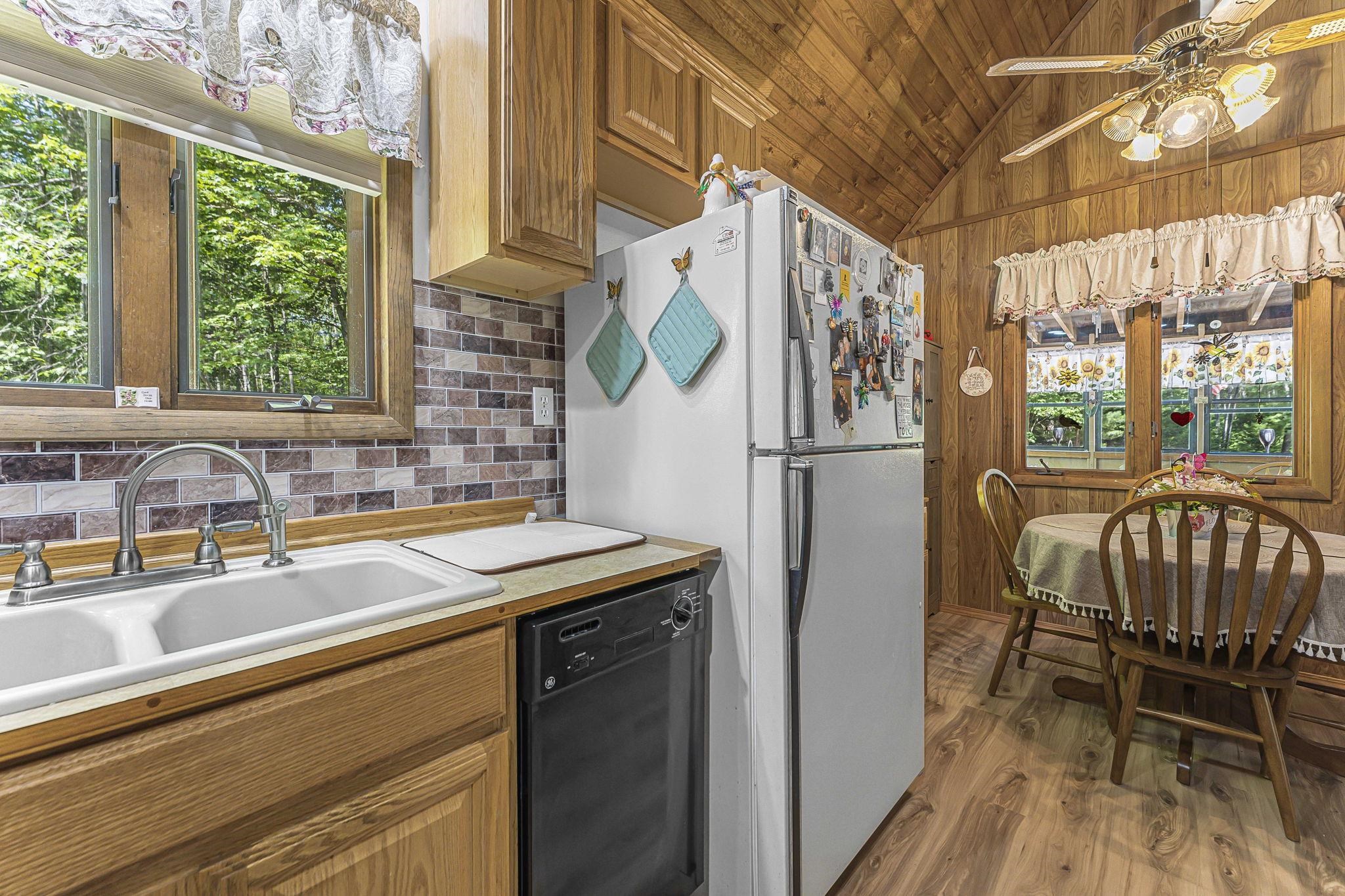 444 Lund Road Fife Lake, MI 49633 - Photo 21 of 71 1947866-c2f52bef-5597-4de6-afa0-ba0866dd5364.JPG