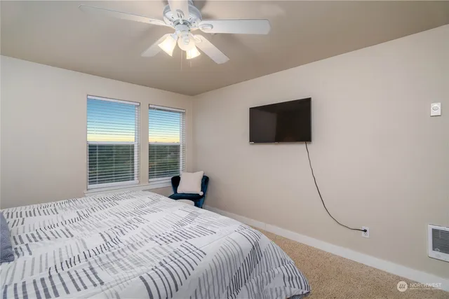 $429,900 | 1600 West Ocean Avenue, Unit 925, Westport, WA 98595