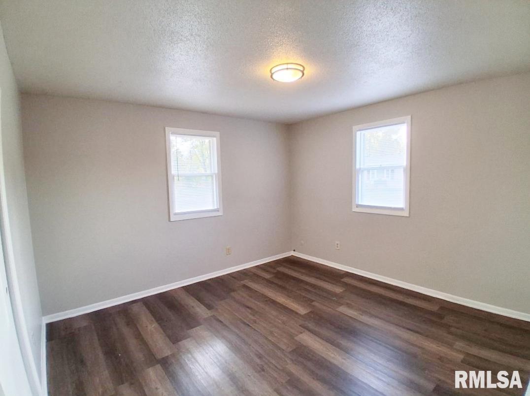 5812 West Farmington Road, Unit A Peoria, IL 61604 - Photo 8 of 11