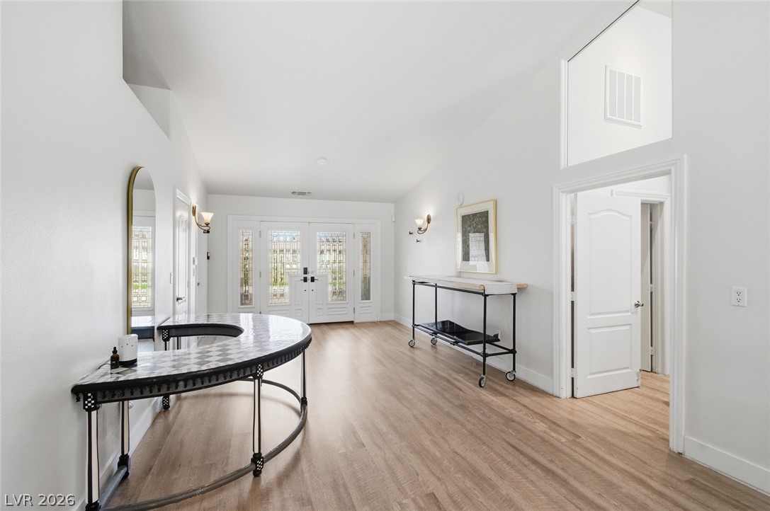 6425 Tara Avenue Las Vegas, NV 89146 - Photo 6 of 47 Gallery Image 6
