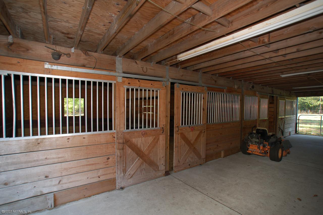 7930 Winder Road Macclenny, FL 32063 - Photo 13 of 18 Barn Interior