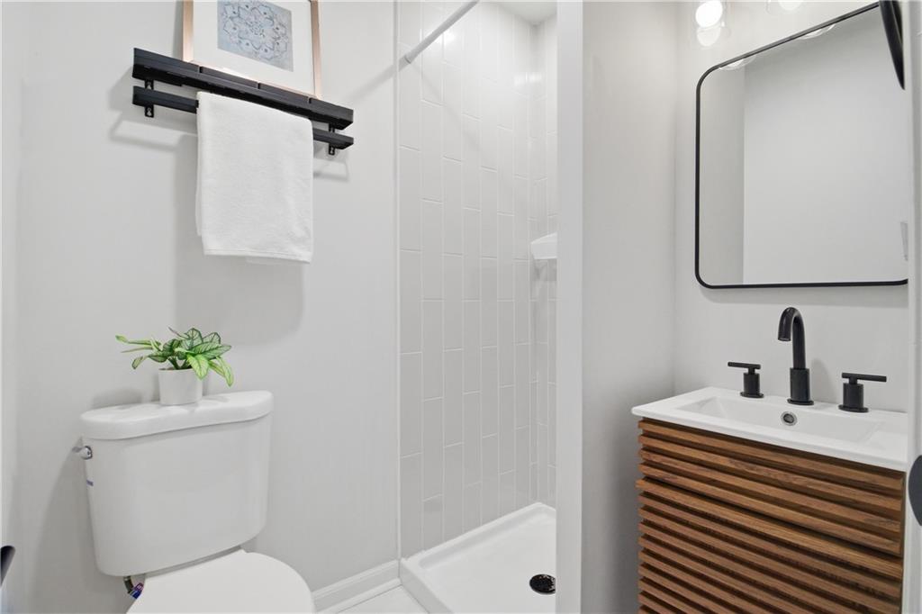 8012 Elm Avenue Raytown, MO 64138 - Photo 22 of 36