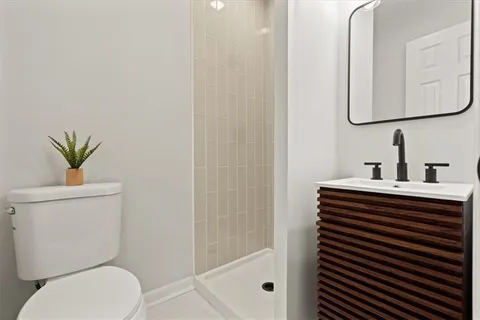 $285,000 | 8012 Elm Avenue, Raytown, MO 64138