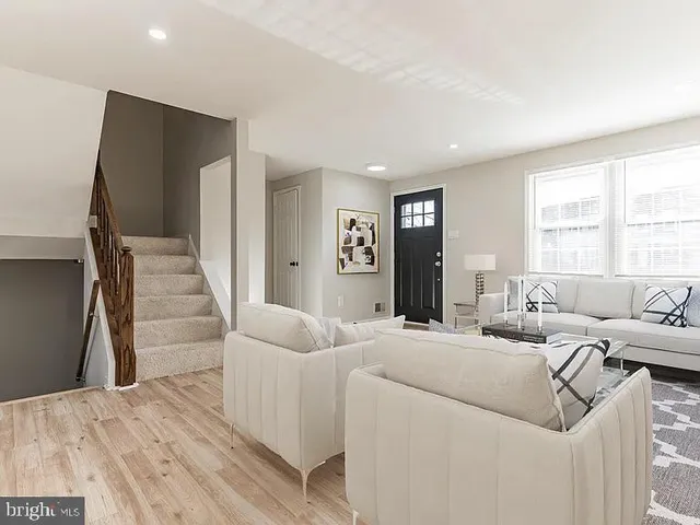 $3,200 | 6542 Birchleigh Way, Alexandria, VA 22315