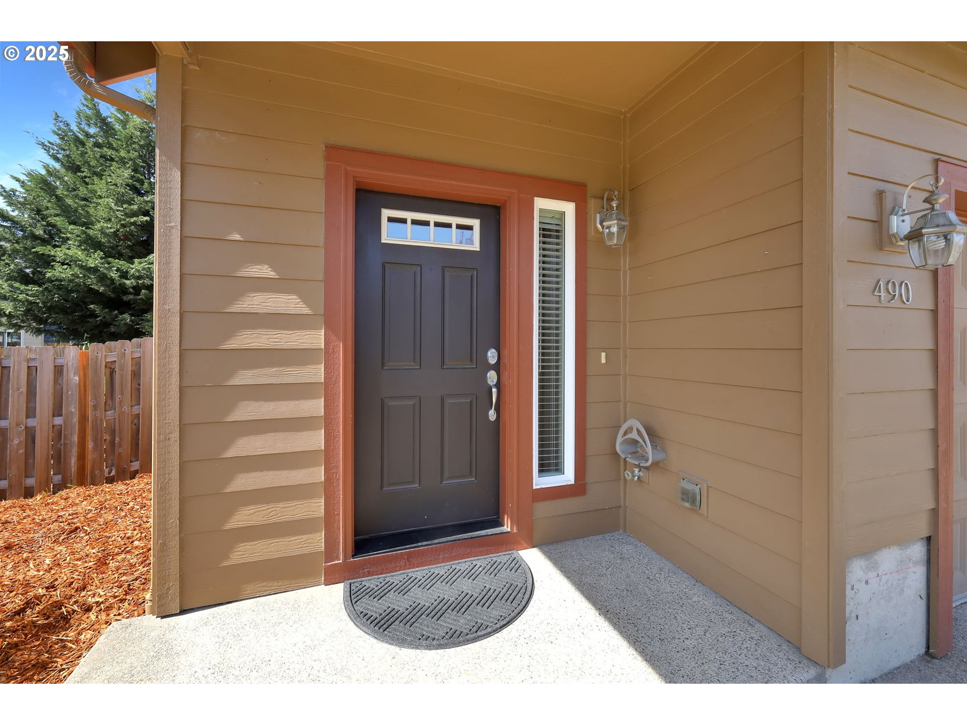 490 Raber Road Eugene, OR 97402 - Photo 3 of 37