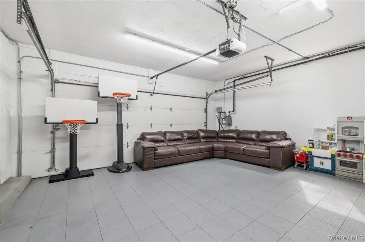 1040 Links Road Woodmere, NY 11598 - Photo 24 of 50