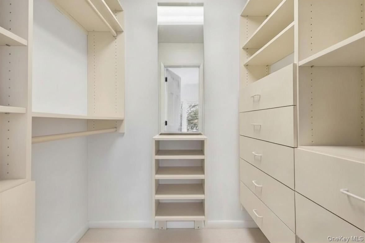 1040 Links Road Woodmere, NY 11598 - Photo 33 of 50