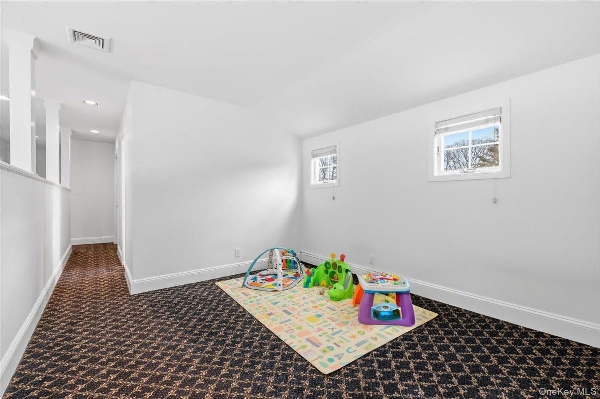 1040 Links Road Woodmere, NY 11598 - Photo 37 of 50