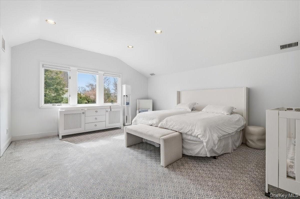 1040 Links Road Woodmere, NY 11598 - Photo 39 of 50