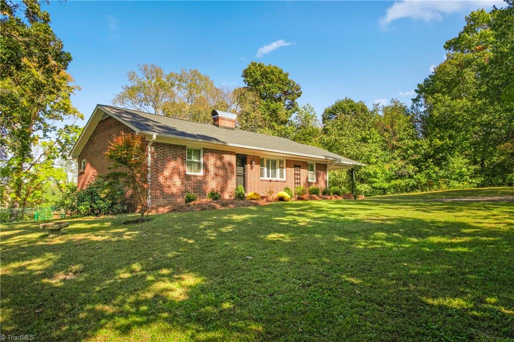 361 Longhook Road Eden, NC 27288 - Photo 3 of 43 Gallery Image 3