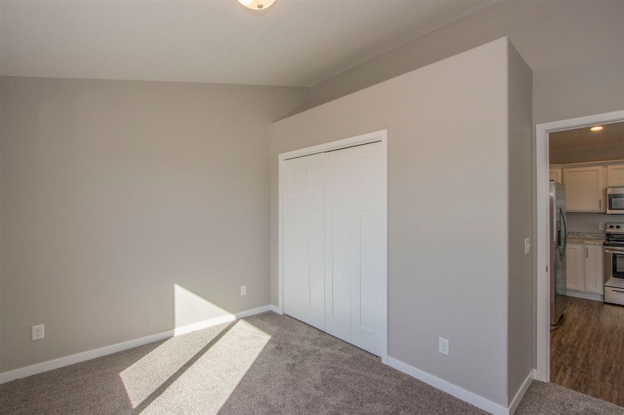 323 Old Oak Ridge Hills, IA 52235 - Photo 17 of 28 Gallery Image 17