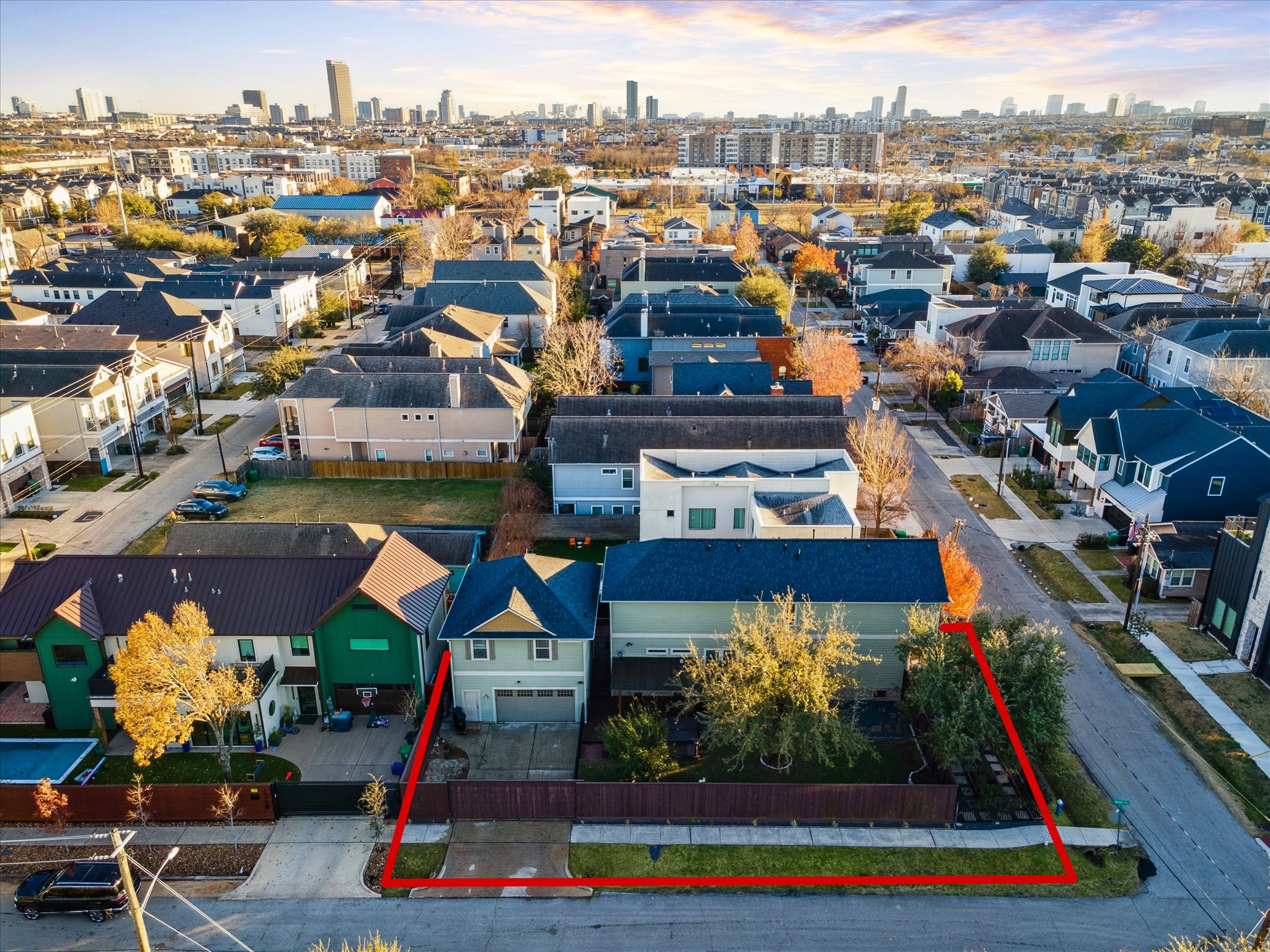 840 Alexander Street Houston, TX 77007 - Photo 36 of 39 Side Aerial view of 840 Alexander Street in the Houston Heights facing 9th street with the front of the house on Alexander street to the right. This double lot, extremely well maintained home is ready to welcome you!