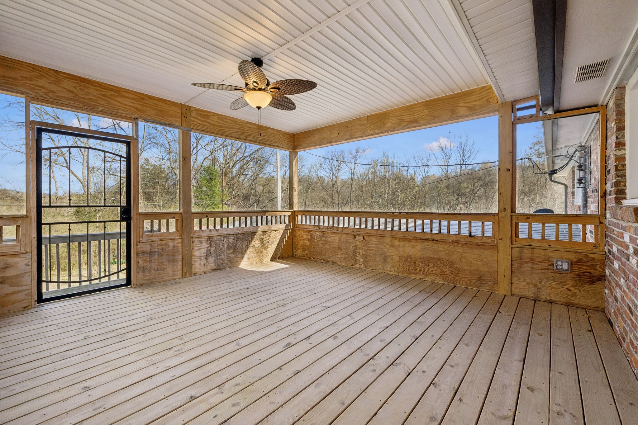 913 Branch Road Clarksville, TN 37043 - Photo 15 of 21