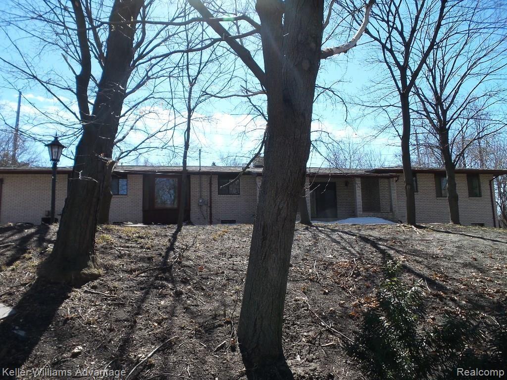 38548 Eight Mile Road Northville, MI 48167 - Photo 38 of 43