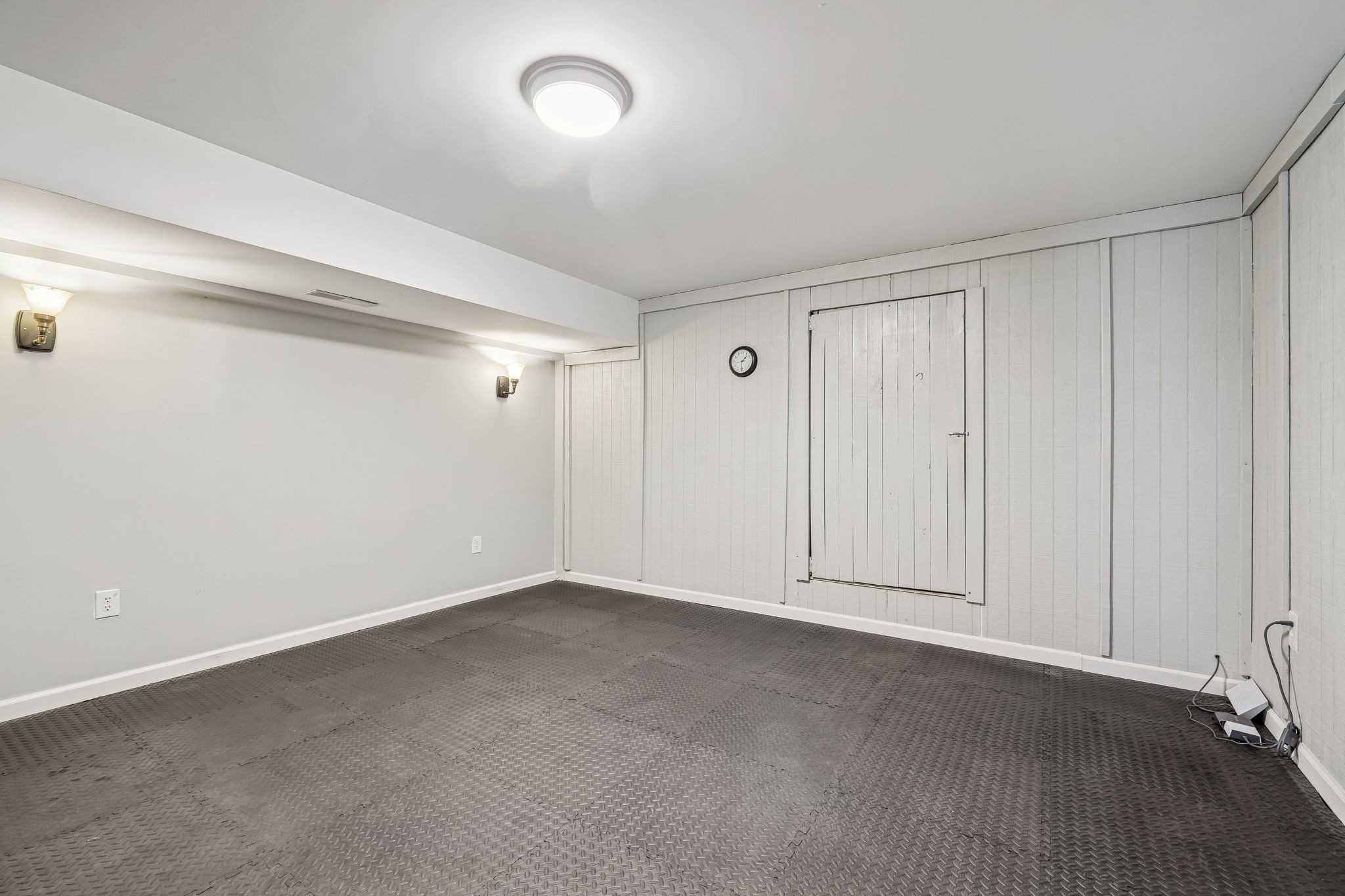 9681 Bud Qurriel Road Bon Aqua, TN 37025 - Photo 36 of 63 a view of an empty room