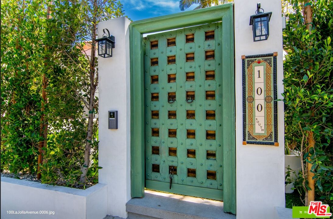 100 South La Jolla Avenue Los Angeles, CA 90048 - Photo 30 of 31 a view of a door and an outdoor space