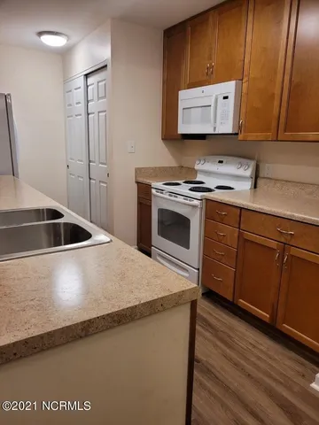 $1,900 | 150 Pine Lake Road, Cape Carteret, NC 28584