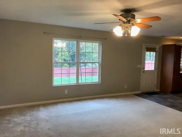 $1,950 | 8256 O O'Brian Boulevard, Newburgh, IN 47630