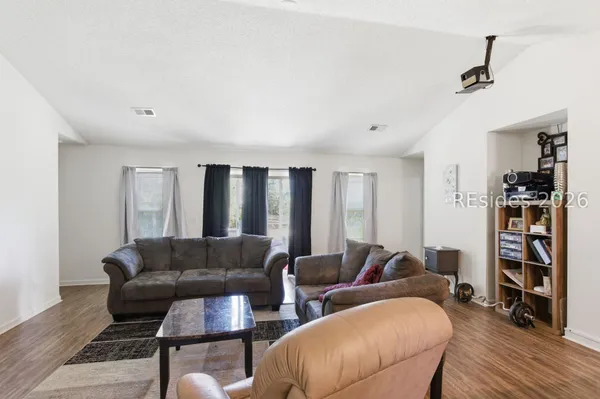 $415,000 | 10 Broadland Circle, Bluffton, SC 29910