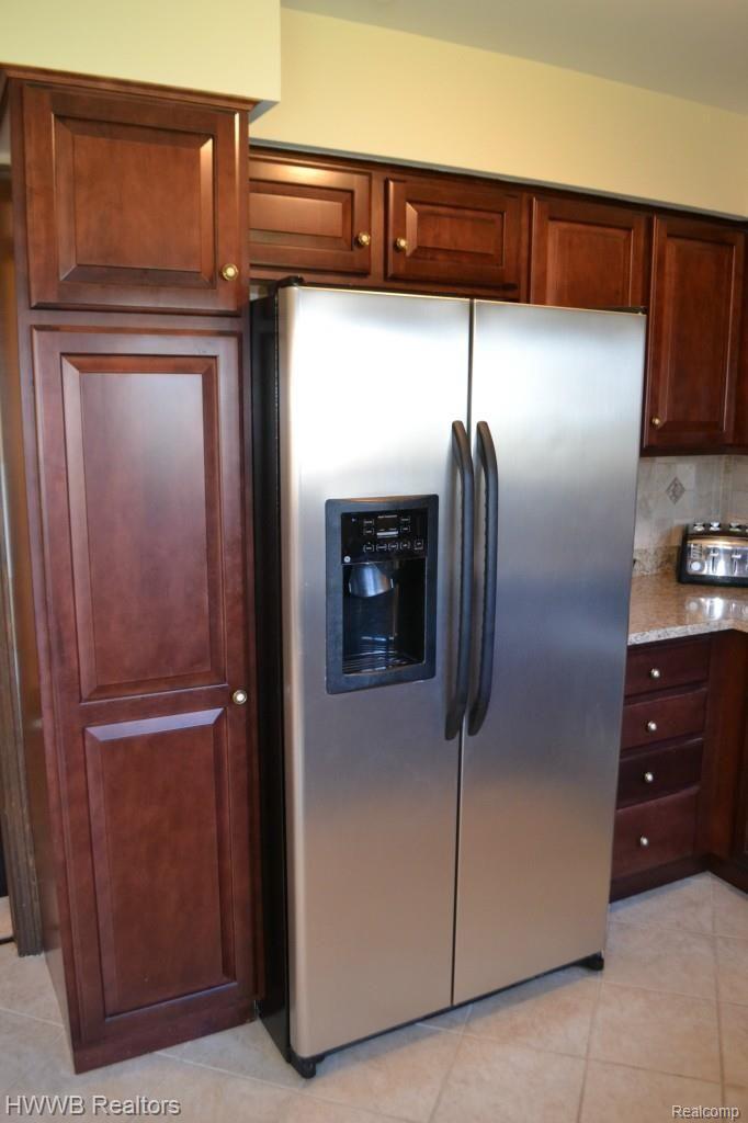 5205 Old Mill Road Rochester, MI 48306 - Photo 43 of 61 41-Home 2 GE SS Refrigerator.jpg