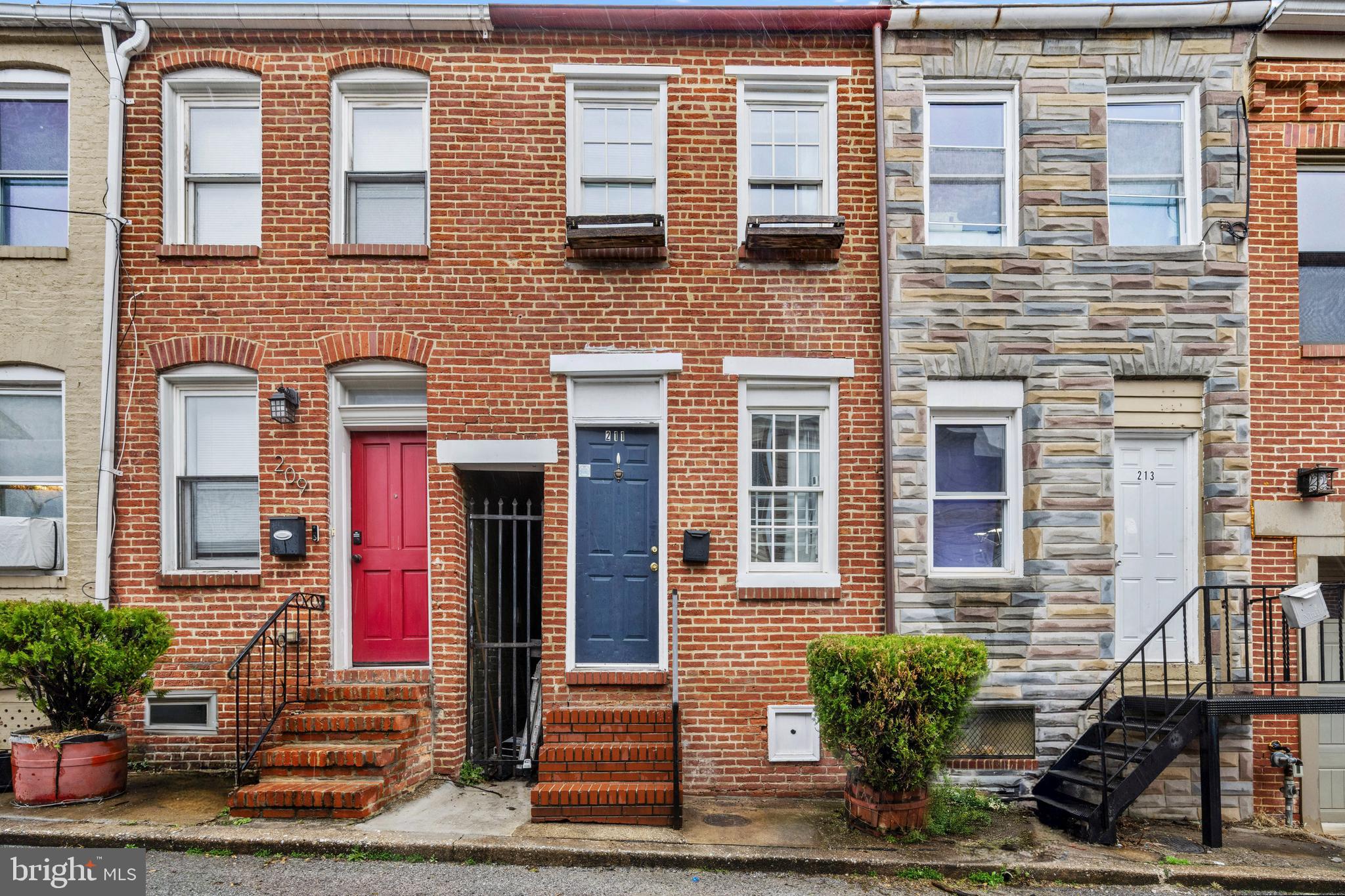 211 South Madeira Street Baltimore, MD 21231 - Photo 1 of 18